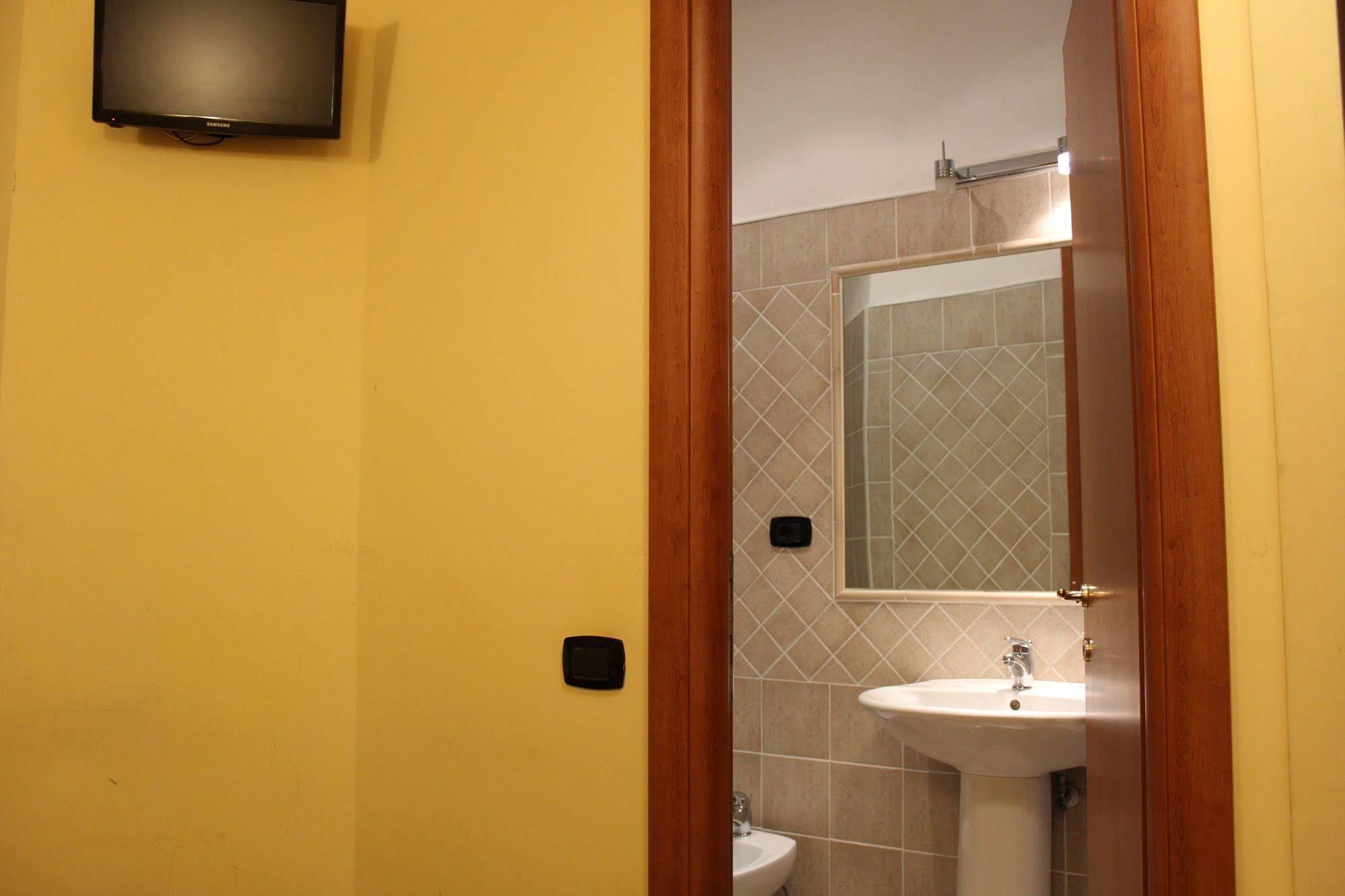 Artpa Rome Apartments Bagian luar foto