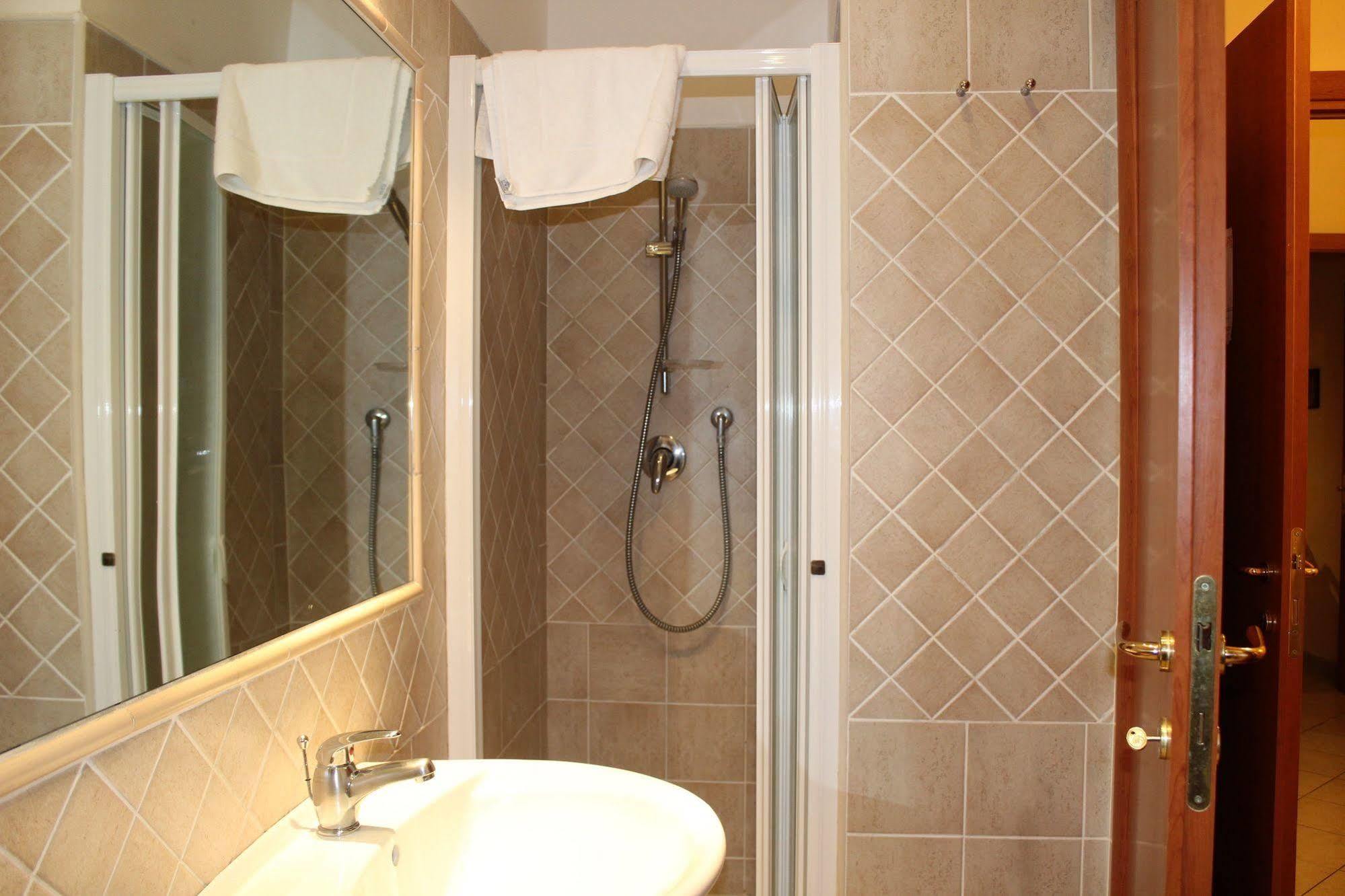 Artpa Rome Apartments Bagian luar foto
